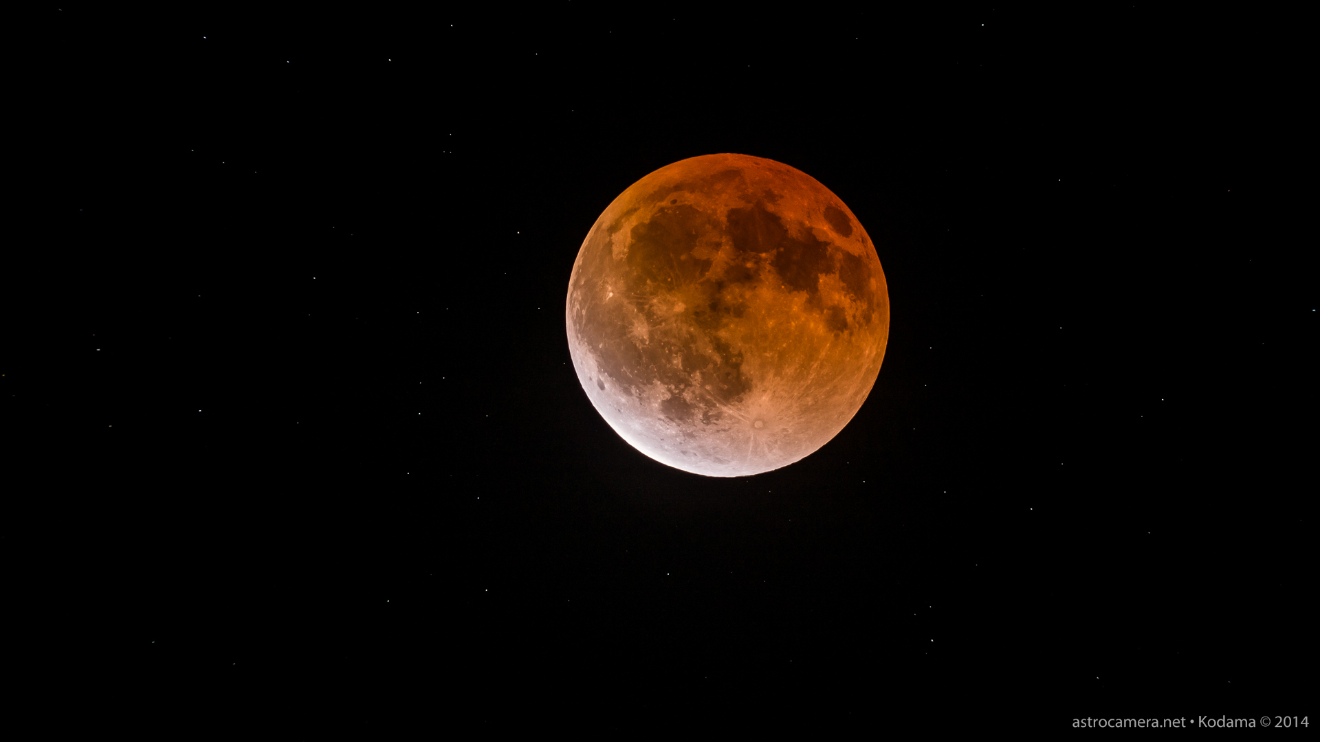 2014 Total Lunar Eclipse, closeup view